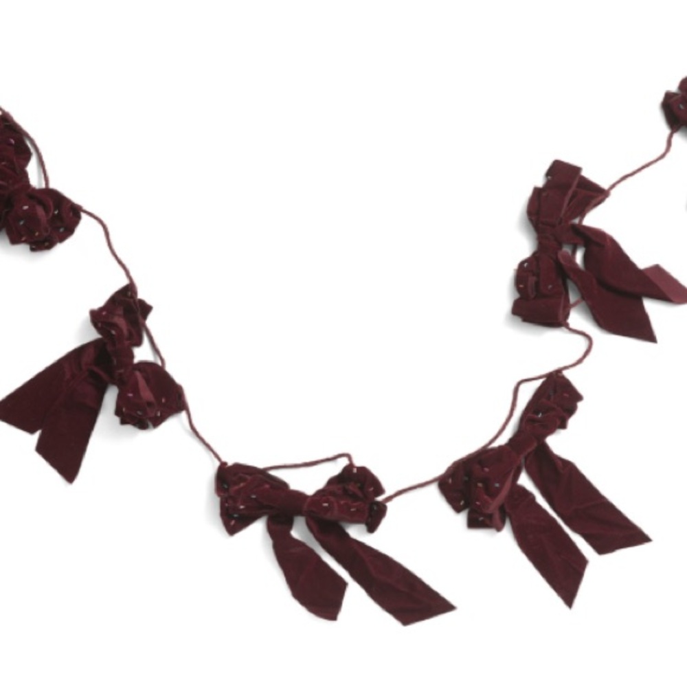 🆕-CUPCAKES & CASHMERE  BURGUNDY COLORED VELVET BOW GARLAND